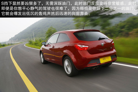 2013款西雅特伊比飒3门版1.4TSI深度试驾实拍