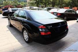 2009款奔驰S300实拍