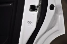 2014款Jeep自由客2.4L蛇形珍藏版