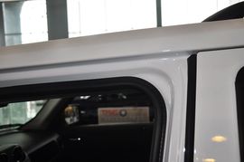 2014款Jeep自由客2.4L蛇形珍藏版