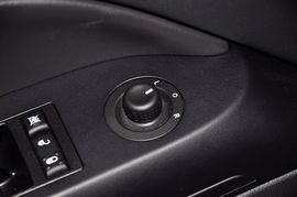 2014款Jeep自由客2.4L蛇形珍藏版