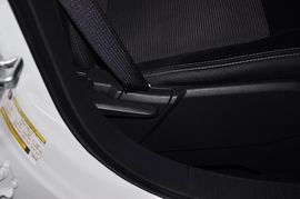 2014款Jeep自由客2.4L蛇形珍藏版
