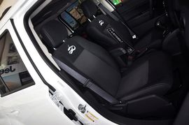 2014款Jeep自由客2.4L蛇形珍藏版