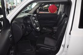 2014款Jeep自由客2.4L蛇形珍藏版