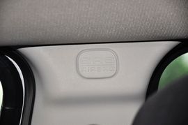 2014款Jeep自由客2.4L蛇形珍藏版