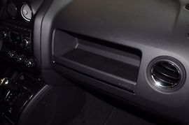 2014款Jeep自由客2.4L蛇形珍藏版
