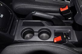 2014款Jeep自由客2.4L蛇形珍藏版