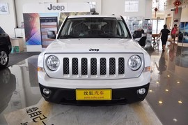 2014款Jeep自由客2.4L蛇形珍藏版