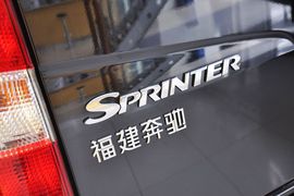 2014款奔驰凌特佳旅版2.2T手动中轴