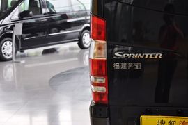 2014款奔驰凌特佳旅版2.2T手动中轴