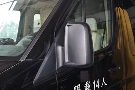 2014款奔驰凌特佳旅版2.2T手动中轴