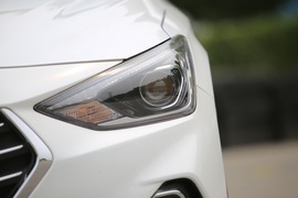 2017款现代悦动1.6L自动悦心版DLX