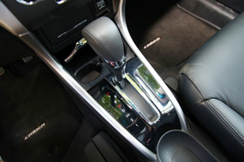 2013款广汽本田凌派1.8L自动深度试驾实拍