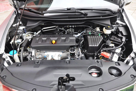 2013款广汽本田凌派1.8L自动深度试驾实拍