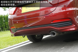 2013款广汽本田凌派1.8L自动深度试驾实拍