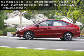 2013款广汽本田凌派1.8L自动深度试驾实拍