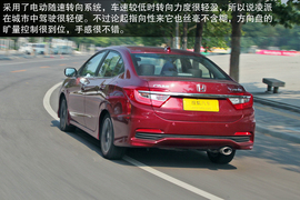 2013款广汽本田凌派1.8L自动深度试驾实拍