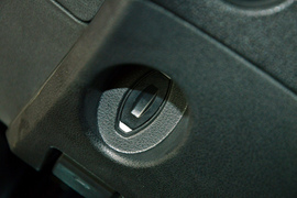 实拍2013款日产370Z