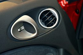 实拍2013款日产370Z