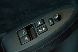 实拍2013款日产370Z