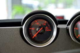 实拍2013款日产370Z