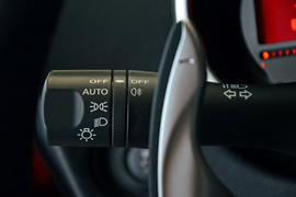 实拍2013款日产370Z