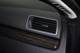 2013款大众迈腾1.8TSI