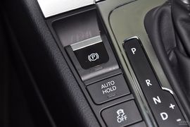 2013款大众迈腾1.8TSI