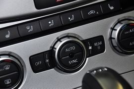 2013款大众迈腾1.8TSI