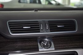 2013款大众迈腾1.8TSI