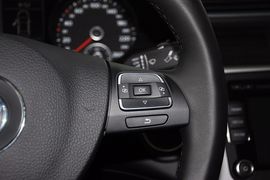 2013款大众迈腾1.8TSI