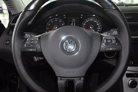 2013款大众迈腾1.8TSI