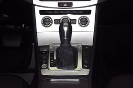 2013款大众迈腾1.8TSI