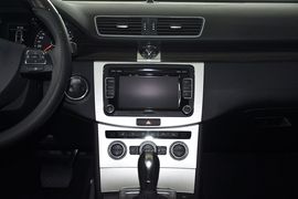 2013款大众迈腾1.8TSI