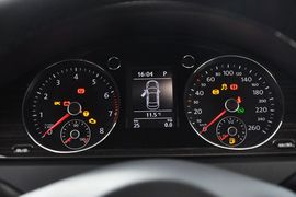 2013款大众迈腾1.8TSI
