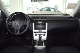 2013款大众迈腾1.8TSI