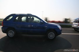 2009款起亚狮跑试驾