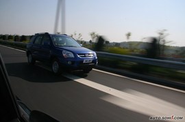 2009款起亚狮跑试驾