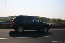 2009款起亚狮跑试驾