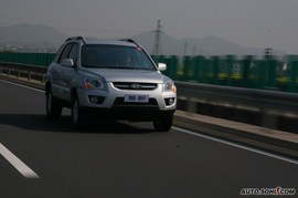 2009款起亚狮跑试驾