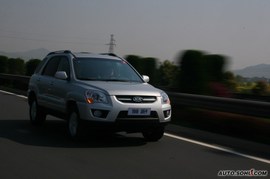 2009款起亚狮跑试驾