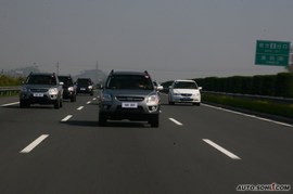 2009款起亚狮跑试驾