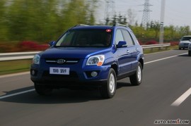 2009款起亚狮跑试驾