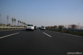 2009款起亚狮跑试驾