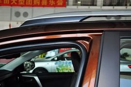 2013款丰田全新RAV4