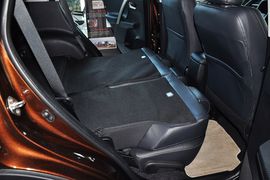 2013款丰田全新RAV4