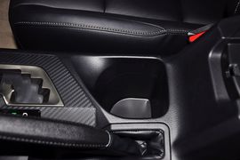 2013款丰田全新RAV4