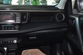 2013款丰田全新RAV4