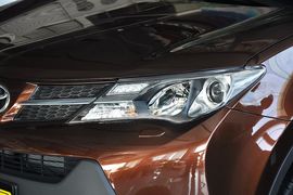 2013款丰田全新RAV4