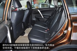 新一代RAV4到店实拍
